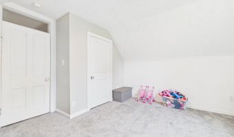 1124 E 10th St, Anderson, IN 46012