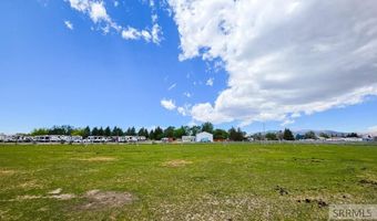 700 Dean Ave, Arco, ID 83213