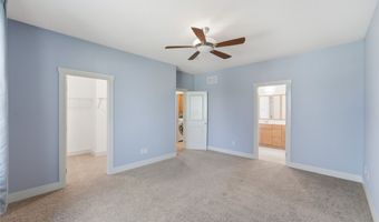 820 Greenwood Hills Dr, Adel, IA 50003