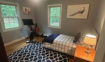 136 Crescent Cir, Cheshire, CT 06410