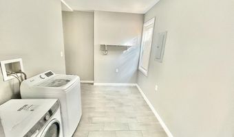 132 N Tennessee Ave, Atlantic City, NJ 08401