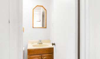 8 WAINWRIGHT Dr, Annapolis, MD 21401