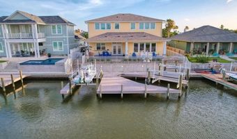 102 Angelfish Ct, Aransas Pass, TX 78336