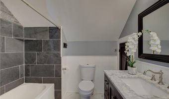 499 Seven Mile Rd, Cranston, RI 02831