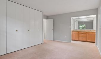 8504 CANTERBURY Dr, Annandale, VA 22003