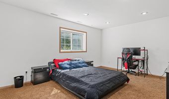 15871 Freedom Ln, Apple Valley, MN 55124