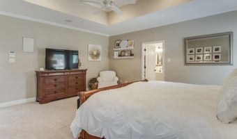 418 Carmargue Ln, Biloxi, MS 39531