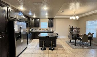 512 Almond Tree Ln, Clovis, NM 88101