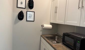 105 Whitehead STE 4, Athens, GA 30606