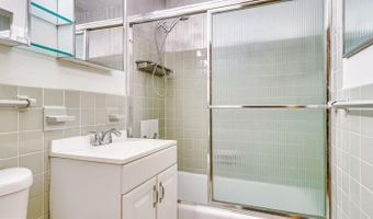 1111 ARLINGTON Blvd #812, Arlington, VA 22209