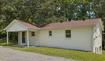 2585 Pow Rd, Baxter, TN 38544