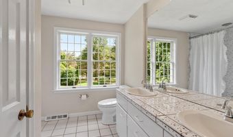 9 Ladyslipper Ln, Acton, MA 01720
