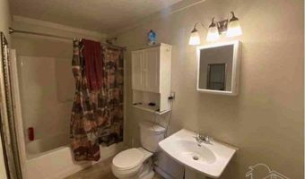 6389 County Line Rd B, Baker, FL 32531