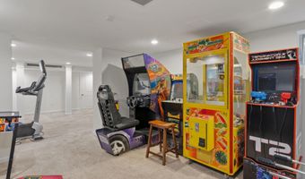 1952 CANTERBURY Rd, Abington, PA 19001