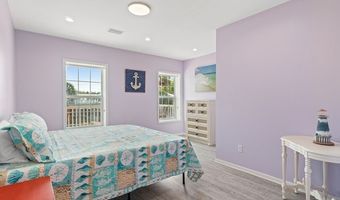 51 Market St, Apalachicola, FL 32320