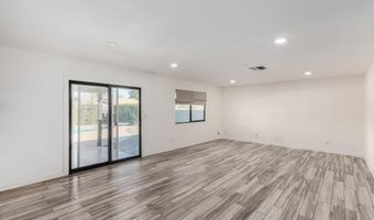682 W GAIL Dr, Chandler, AZ 85225