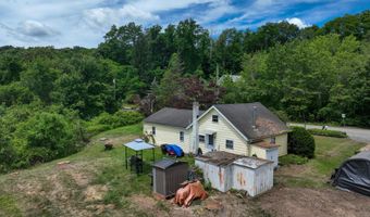 90 Water St, Chester, CT 06412