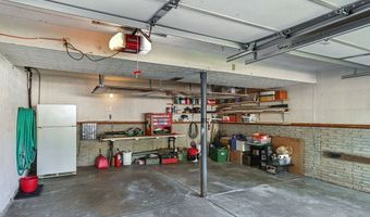 10265 Beaver Trl, Aurora, OH 44202