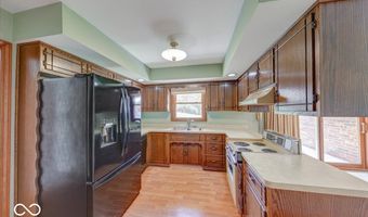 1715 Towe String Rd, Indianapolis, IN 46217