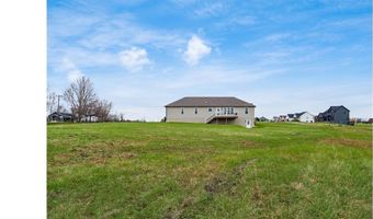 6700 Paul Andrew Dr, Zanesville, OH 43701