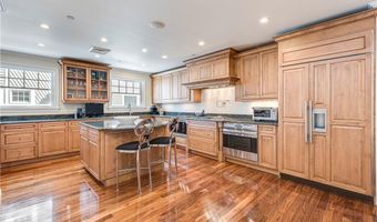 28 Brown And Howard Wharf 102, Newport, RI 02840