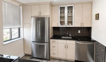 100 S BERKLEY Sq, Atlantic City, NJ 08401