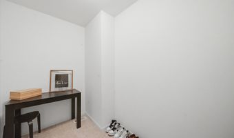 510 Golden Valley Ln, Algonquin, IL 60102