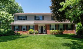 114 W SAVANNAH Dr, Bear, DE 19701