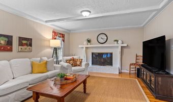 19 Lincoln Dr, Acton, MA 01720