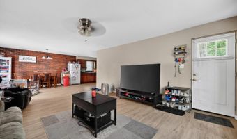201 Walker Ave, Aurora, IN 47001