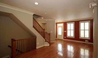 2831 11TH St N, Arlington, VA 22201