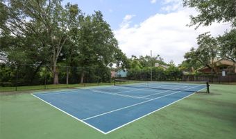 1052 ROYAL OAKS Dr, Apopka, FL 32703