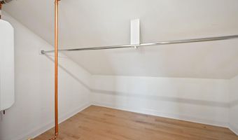50 Beach View Dr, Stamford, CT 06902