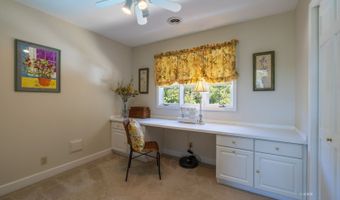 8193 Lavelle Rd, Athens, OH 45701