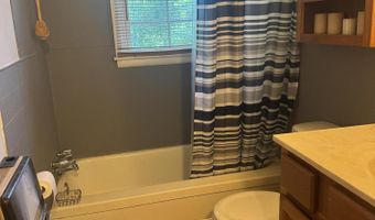 173 Enniis Berry Ln, Alexander City, AL 35010