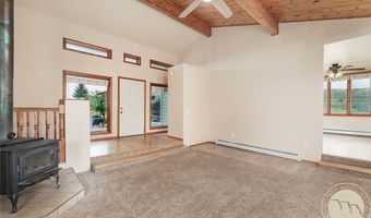 53 Circle T Ln, Absarokee, MT 59001