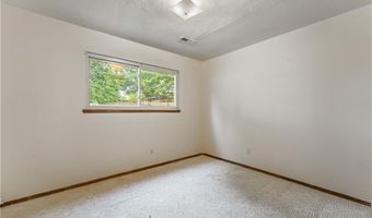 202 Big Tree Dr, Bentonville, AR 72712
