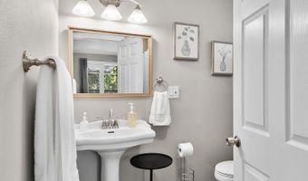 534 Richmond Dr, Santa Rosa, CA 95401