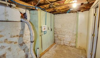 1053 Washington Ave, Alton, IL 62002