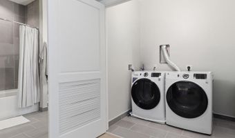 925 FAIRFAX St N 102, Alexandria, VA 22314