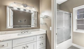 199 Raleigh Ct, Aurora, OH 44202