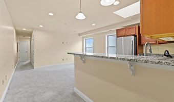 922 MADISON St NW 304, Washington, DC 20011