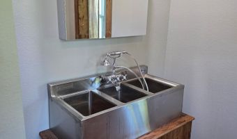 2055 E Church St, Altus, AR 72821