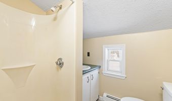 823 Washington St N, Auburn, ME 04210