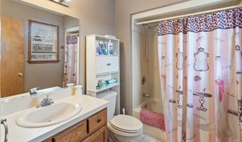 1421 Pacific Ave, Beachwood, NJ 08722