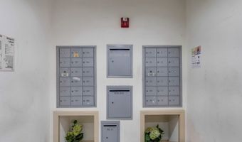 700 S Ardmore Ave 204, Los Angeles, CA 90005