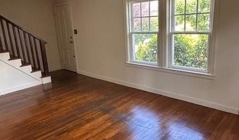 4 Preston Dr, North Kingstown, RI 02852