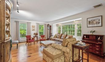 33 Cold Spring Rd, Avon, CT 06001
