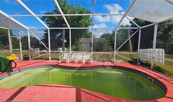 311 E Walnut St, Avon Park, FL 33825