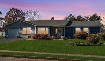8 Eagle Dr, Bayville, NJ 08721